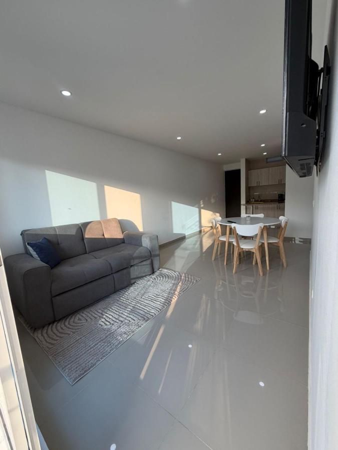 Apartamento con piscina y Aire Acondicionado en Anapoima centro - B&B Anapoima