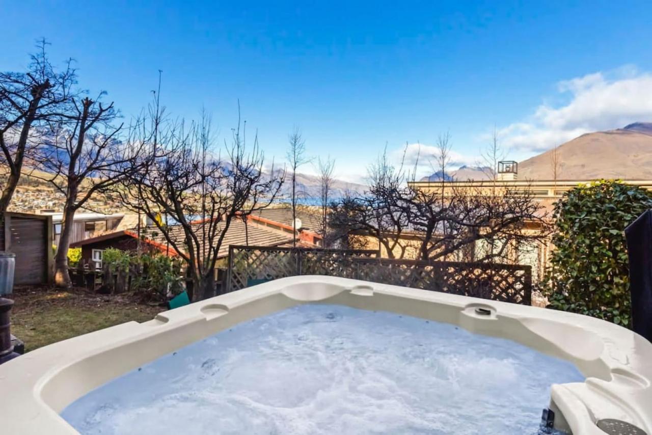 Panoramic Farmhouse theme with shared spa pool - Ferienwohnung Queenstown