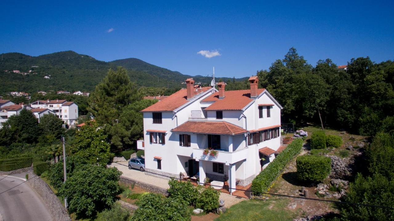 Appartamento Familiare con Balcone e Vista Mare