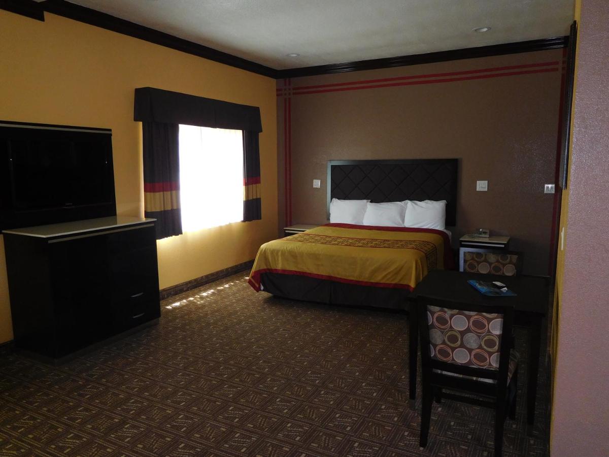 Suite King con Vasca Idromassaggio e Divano-Letto 