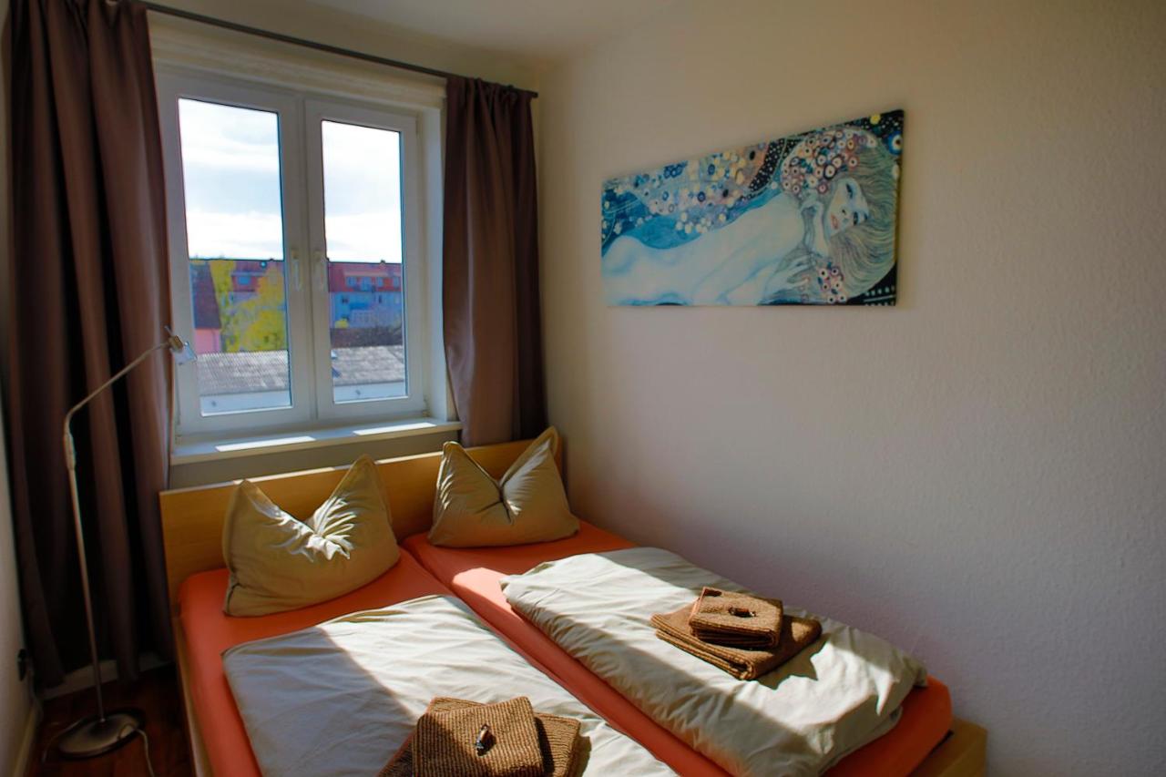 One-Bedroom Apartment Fritz-Reuter-Str. 35