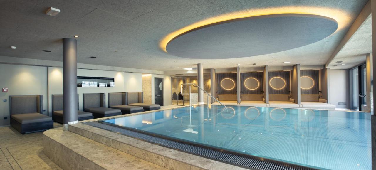 Alpenvilla Large Family Apartment - by Familiaris- Pools 500 meters - Chambres d'hôtes Valdaora
