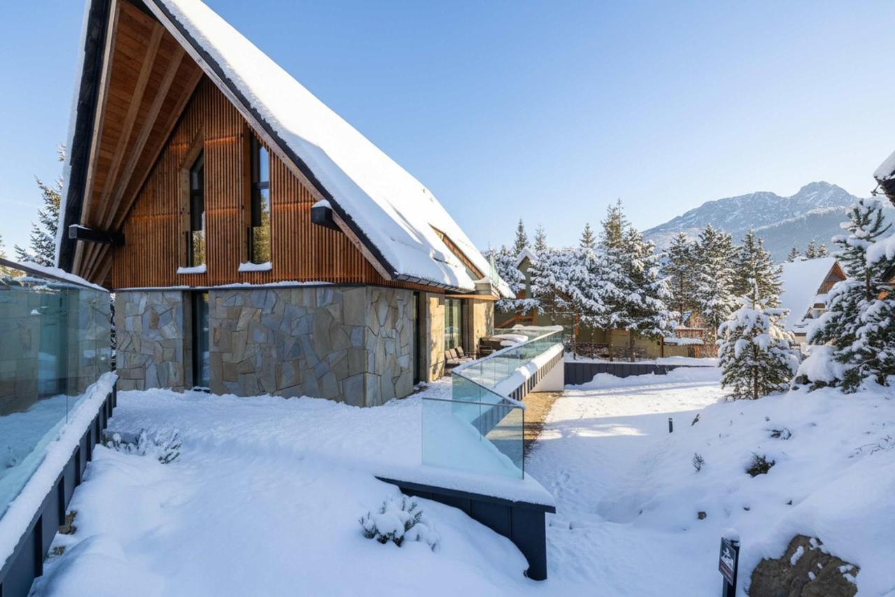 Luxury Apartment in Kościelisko with Mountain View and Air Conditioned Living Room by Renters Prestige - B&B Kościelisko