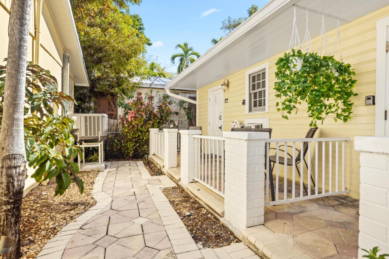 Prime Downtown Location - Truman Little Cozy Cottage - B&B Key West