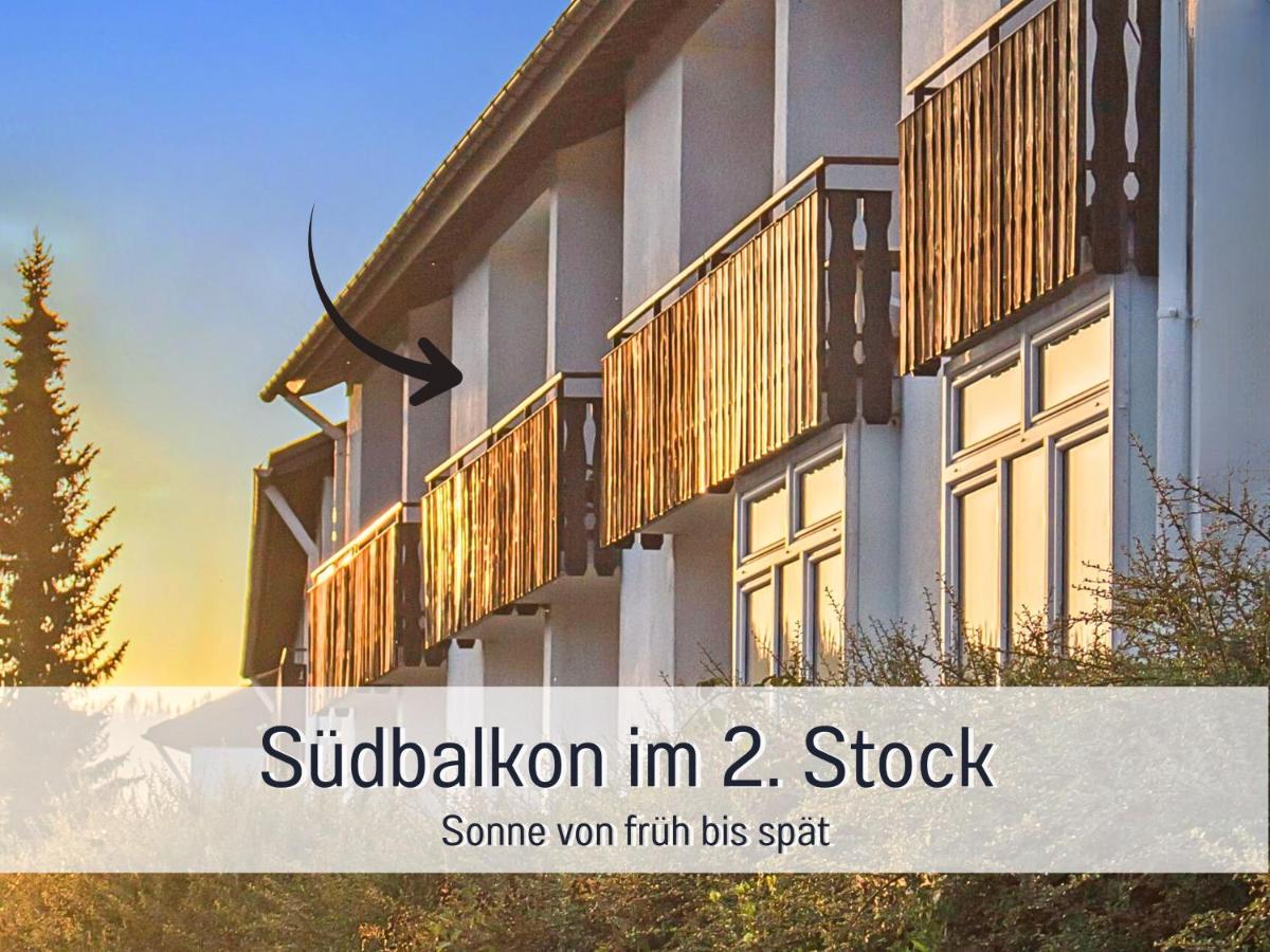 SONNENSEITE Schonach - Für Paare und Ruhesuchende - Private Infrarotsauna - 2 SZ - Küche mit Spülmaschine und Mikrowelle - 300 m zum Waldrand - Parkplatz direkt am Haus - B&B Schonach