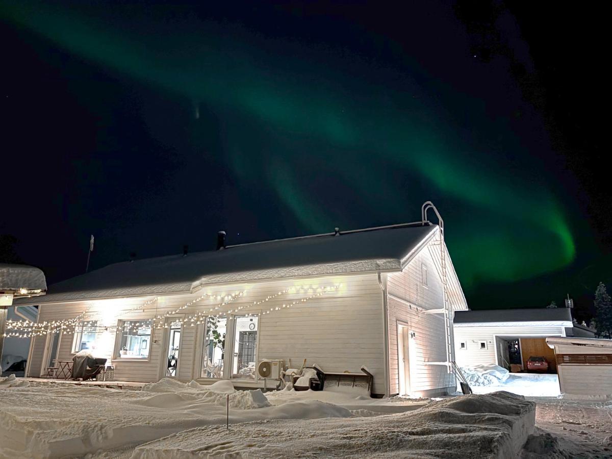 Modern house near Rovaniemi center - B&B Nivankylä