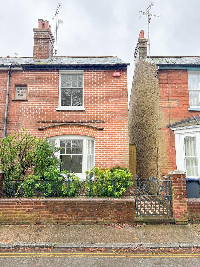 NEW - Luxury 3 bedroom Townhouse - Canterbury City Centre - Chambres d'hôtes Canterbury