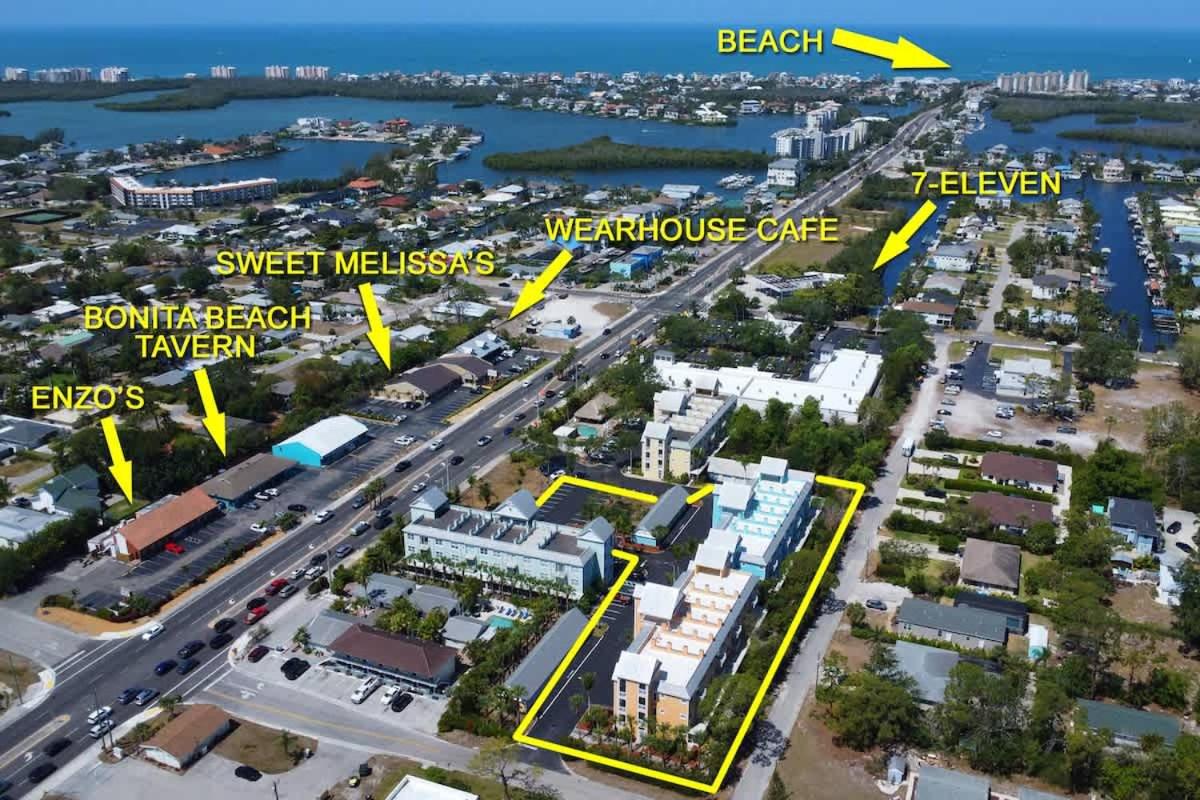 NEW Beach Studio with Queen Bed - B&B Bonita Springs