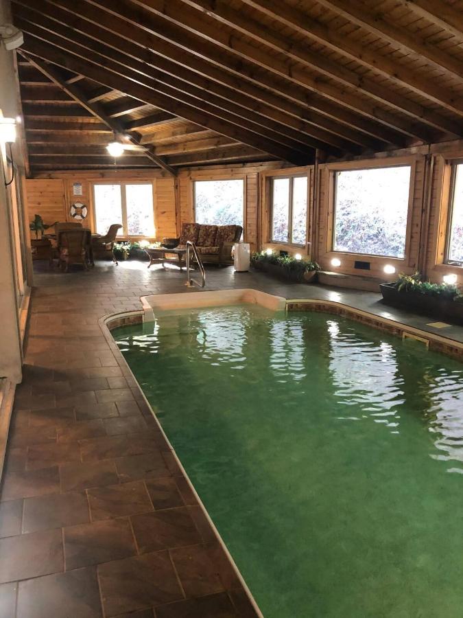 Splash in the Smokys ! - B&B Sevierville