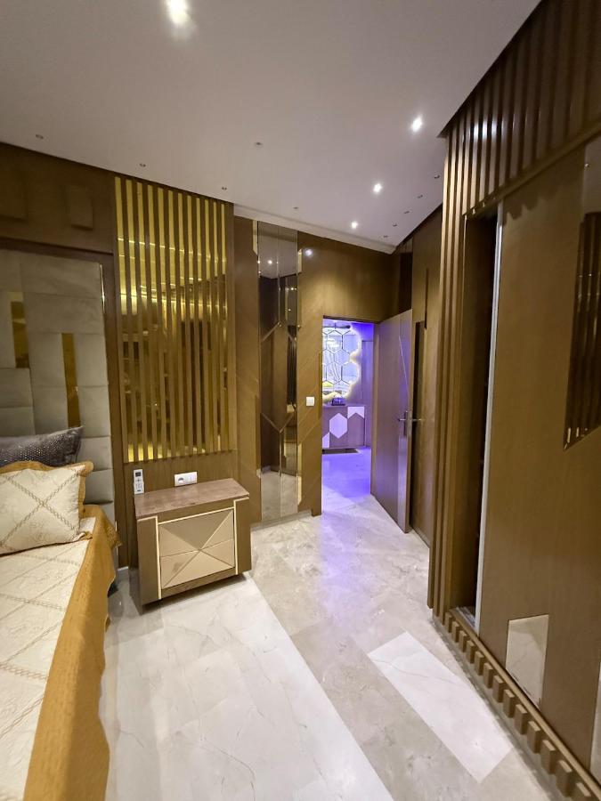 Elegant apartment near Tangier train station with parking - Chambres d'hôtes Tanger