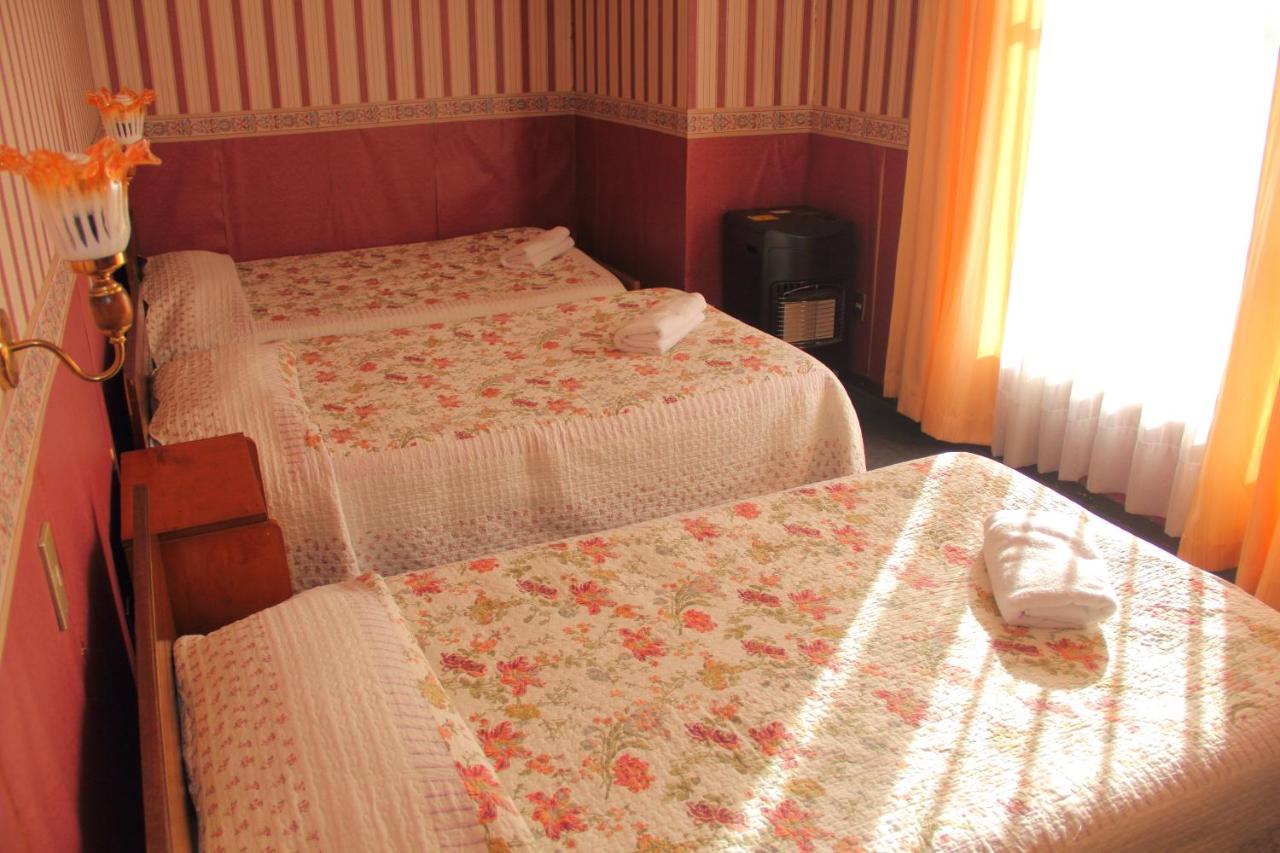 Dreibettzimmer mit Gemeinschaftsbad
