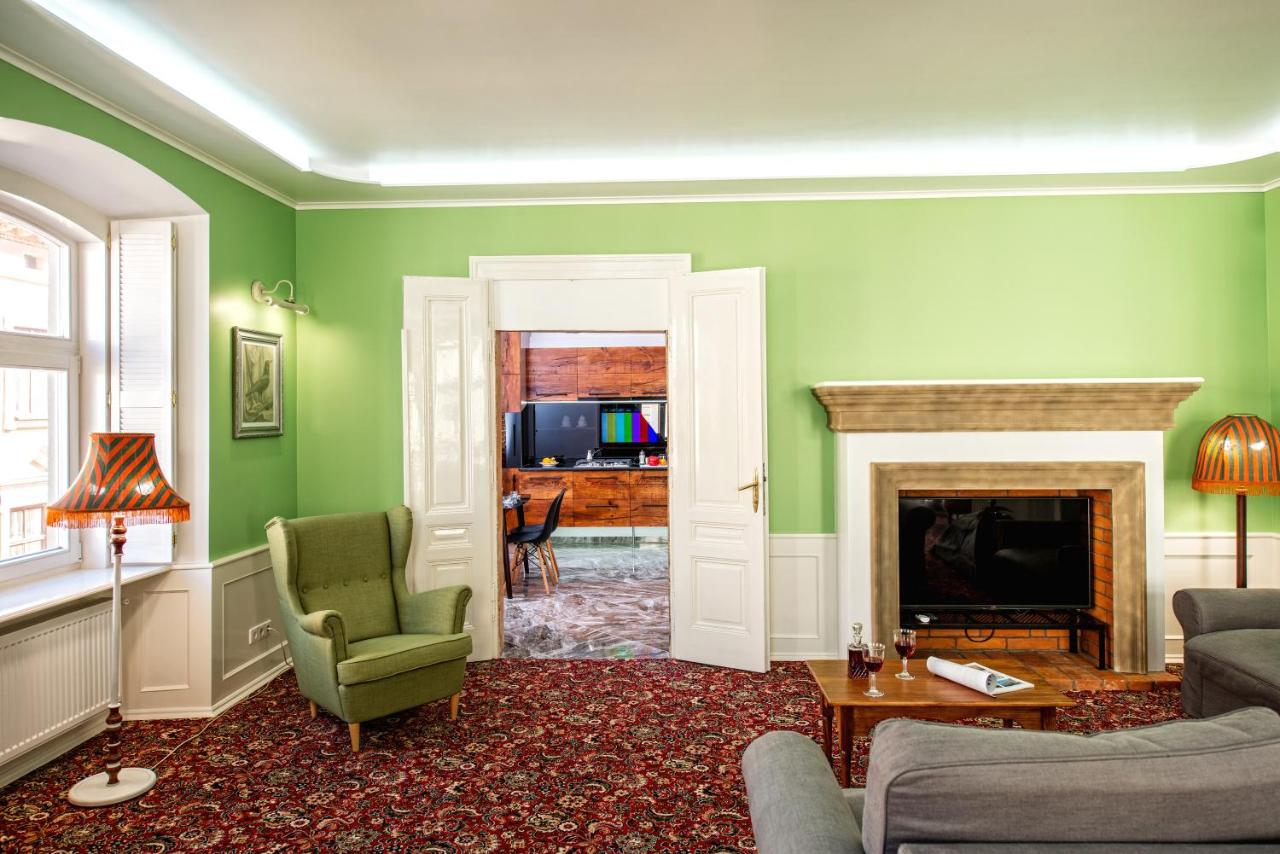 Apartamento de 1 dormitorio con balcón - Staroyevreyska 6