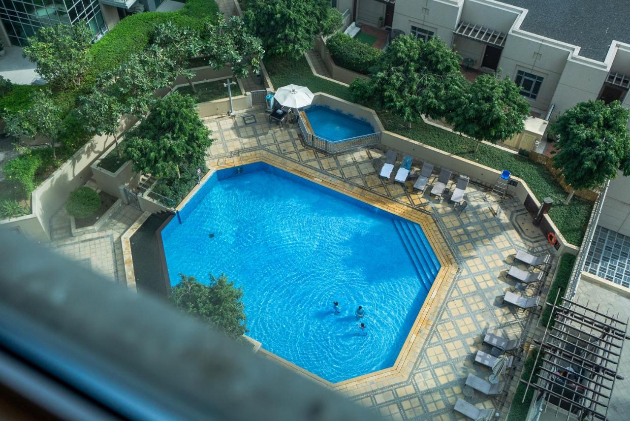 Luxury 2BR Superior Apartment with Full Burj Khalifa and Dubai Mall Dancing Fountain View, Royal Tiffany - Chambres d’hôtes Dubaï