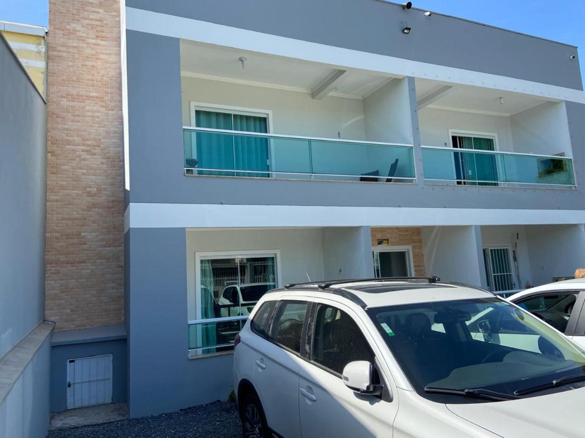 Lindo apartamento em umas das mais belas praias do litoral catarinense - Ferienwohnung Piçaras