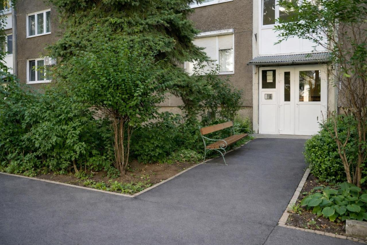 Comfort 14 Stylish City Apartment - Bed and Breakfast Miskolc