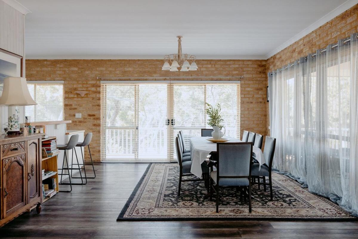 Eagle Bay Eyrie Walk to Beach Pet-Friendly - B&B Dunsborough