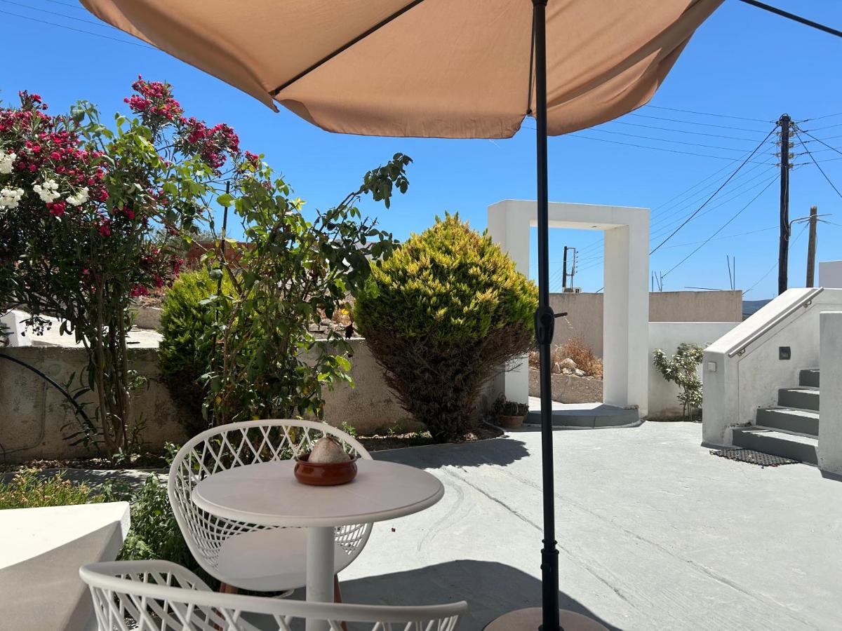 Solid Residence - Chambres d’hôtes Triovasálos