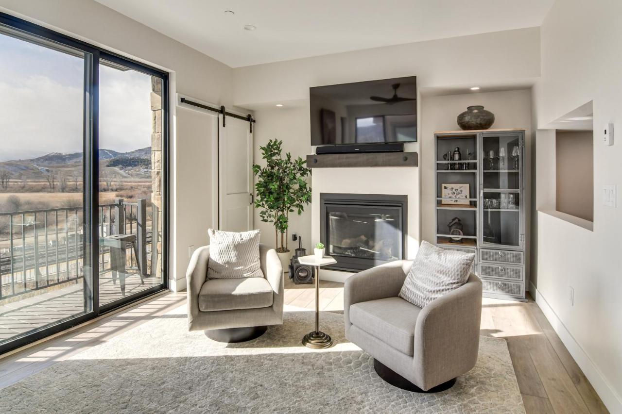 4 Mi to Granby Ranch Gem with Balcony and Mtn Views! - B&B Granby