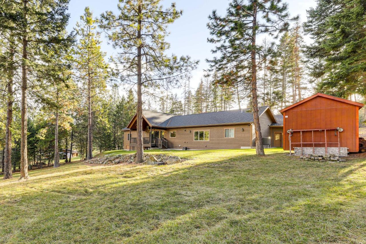 Deck + Views: Scenic Group Getaway in Lakeside! - Ferienwohnung Lakeside