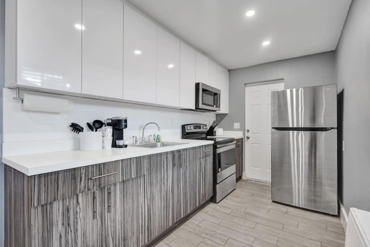Coastal Charm Cozy 1BR Retreat near Pompano Beach - B&B Pompano Beach
