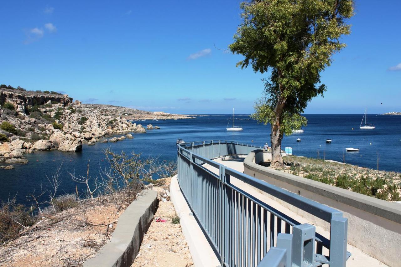 Bayview 2 bedroom seaview apartment with large terrace with panoramic views - by Getawaysmalta - B&B San Pawl il-Baħar