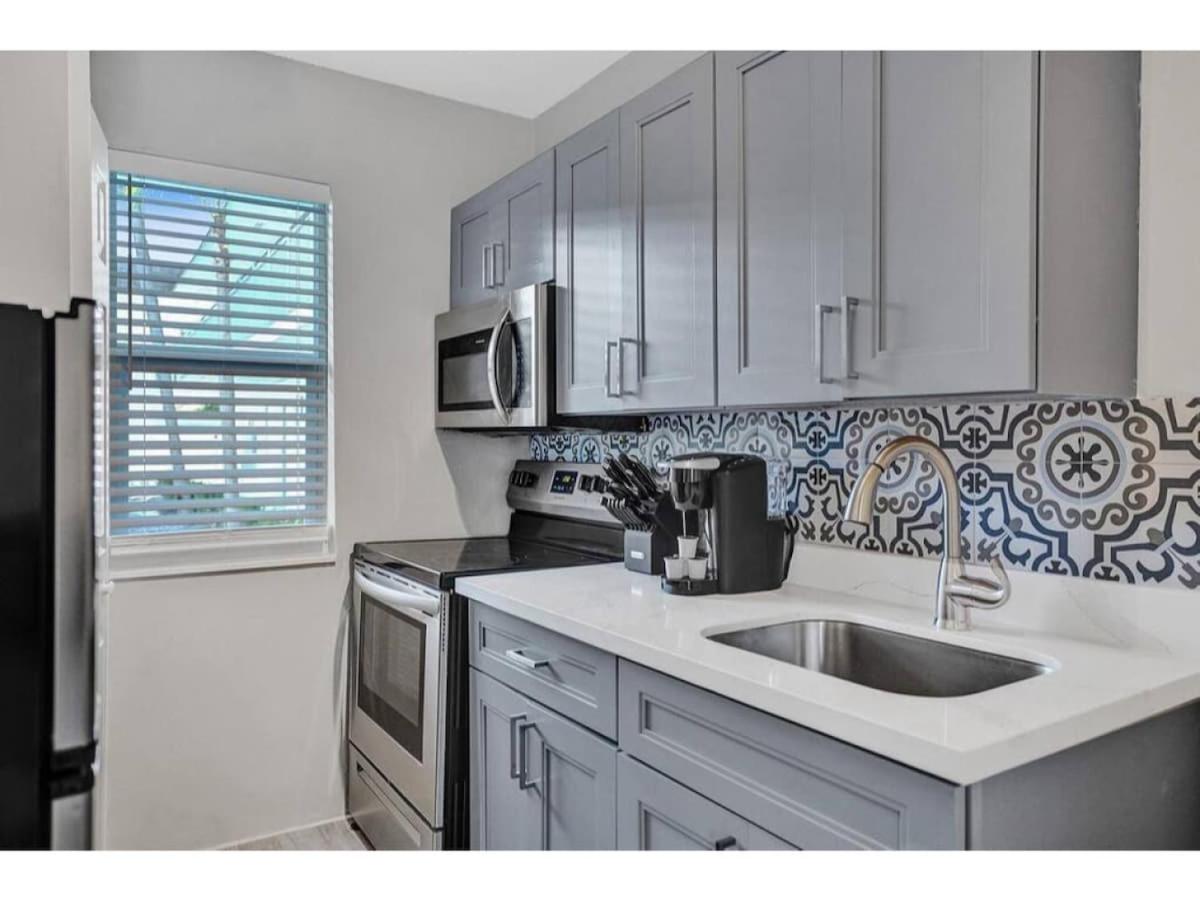 Rustic Retreats Cozy 1BR For 4 Guests In The Heart Of Fort Lauderdale - Ferienwohnung Fort Lauderdale