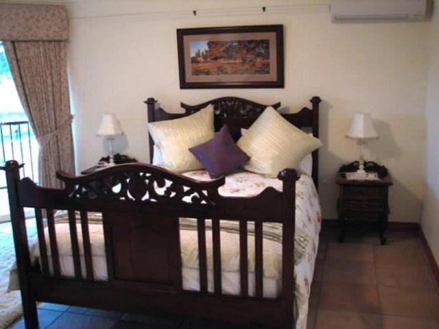 West Wing Queen Room