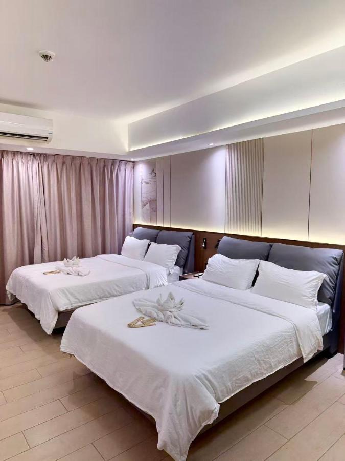Venice Luxe Retreat, Studio Type, 2 Beds, Pool, kitchen, Netfilx, Canal Mall Access - B&B Manila