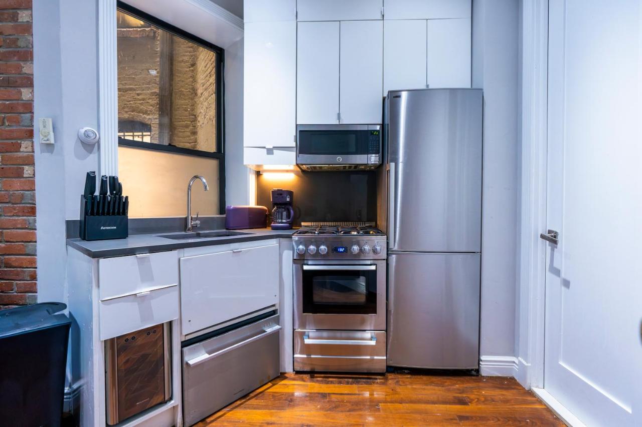 Elegant Central Park Suite - 4 Bedroom Self Check-In - Bed and Breakfast New York