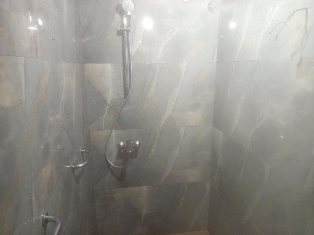 Three bed room appartman - B&B Belgrado