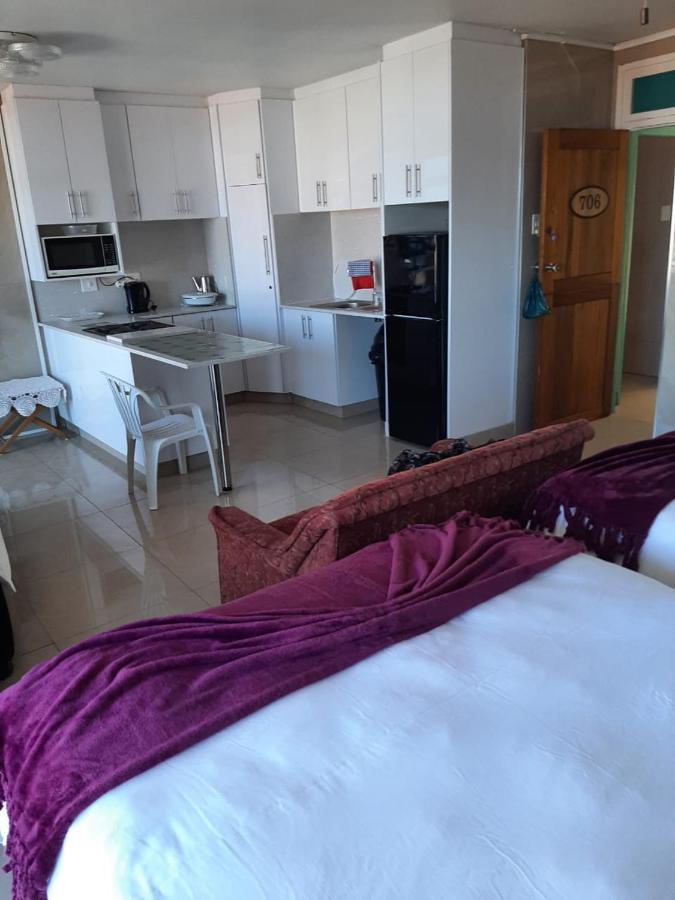 10 South Apartment Unit 706 - Bed and Breakfast Durban