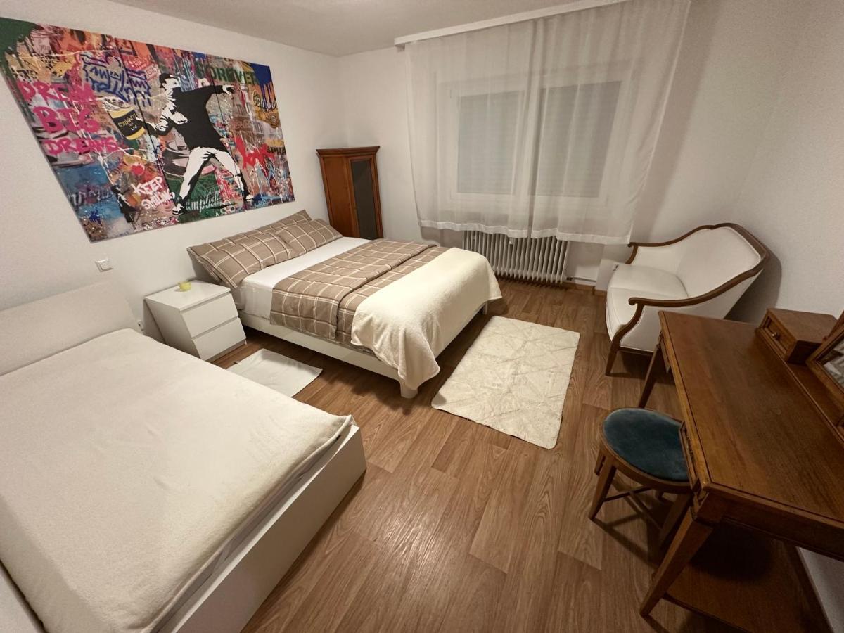 Apartamento de 2 dormitorios con balcón