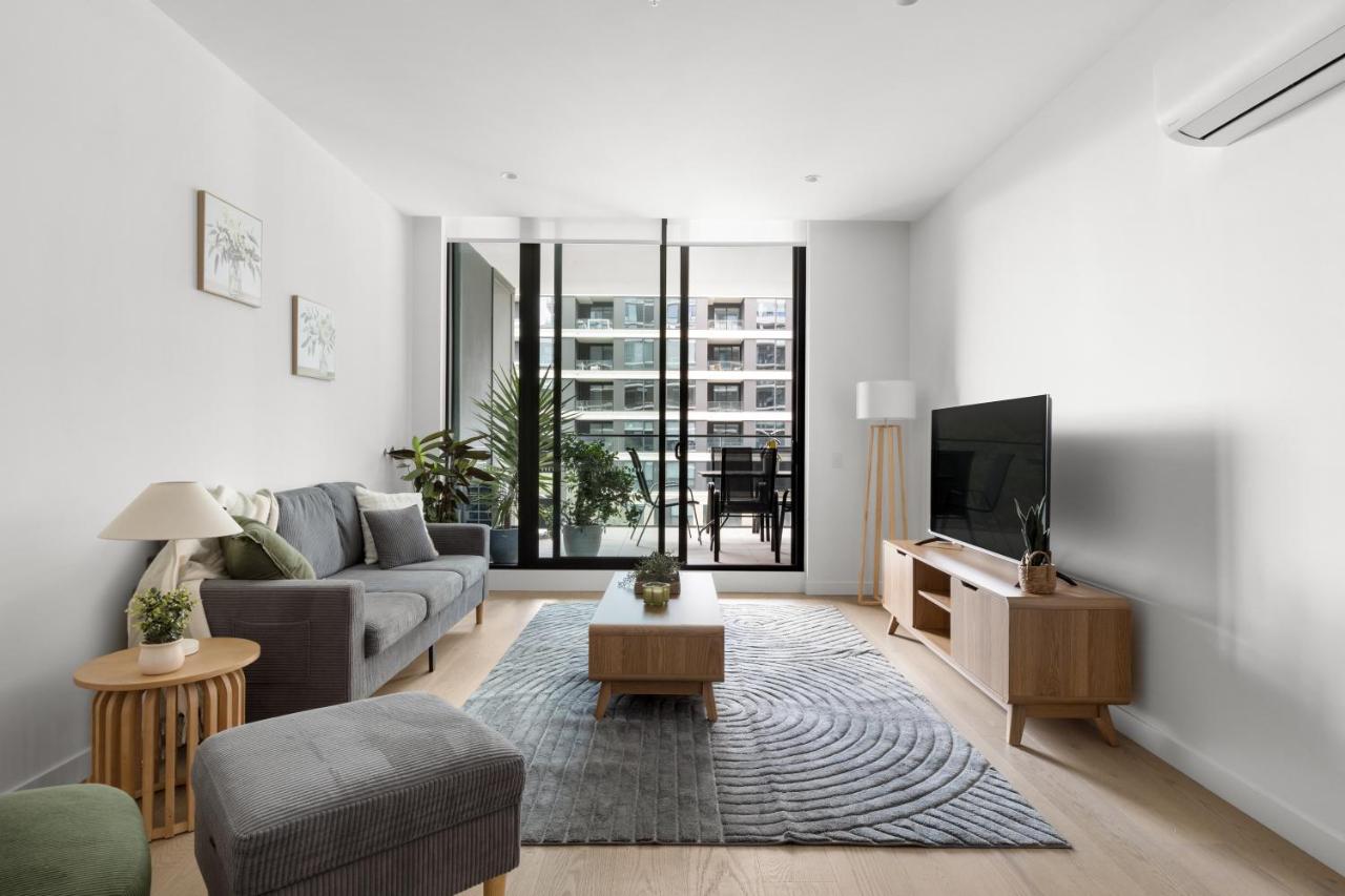 Free parking - trackside apartment with pool, gym - B&B Melbourne