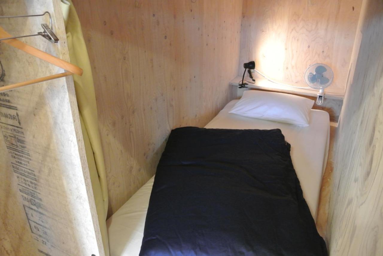 Etagenbett im gemischten Schlafsaal