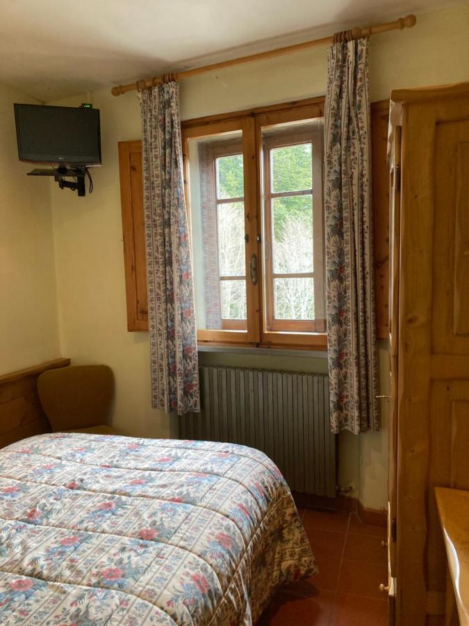 Single Room with Private Bathroom