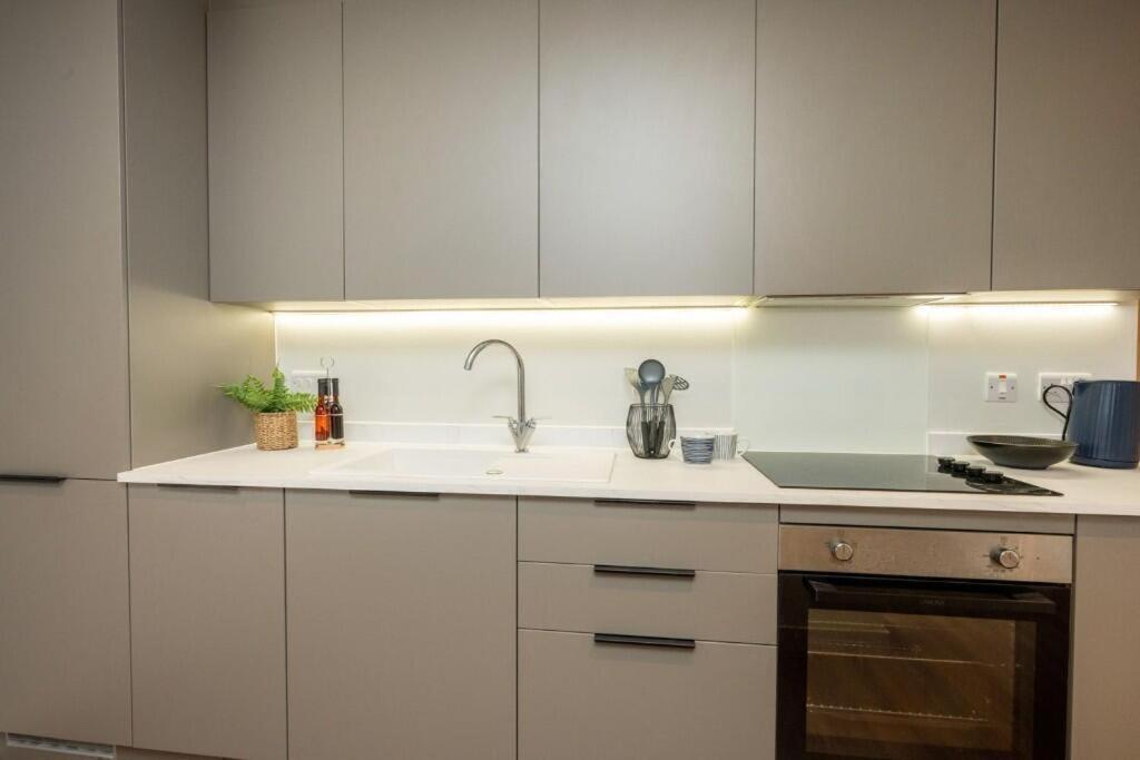 City Centre Apartment - Bed and Breakfast Cardiff