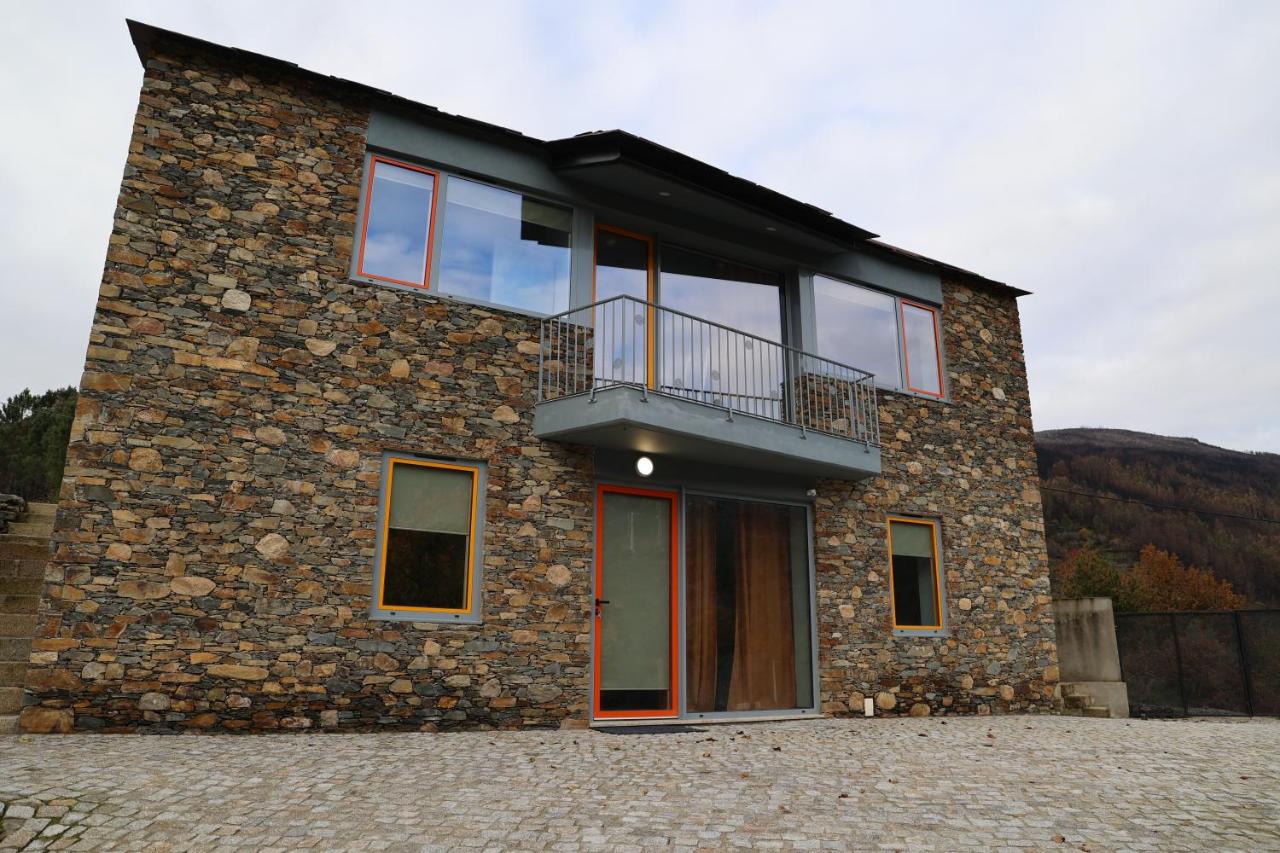 MedronHouse - Casa de Campo - Chambres d’hôtes Vasco Esteves de Baixo