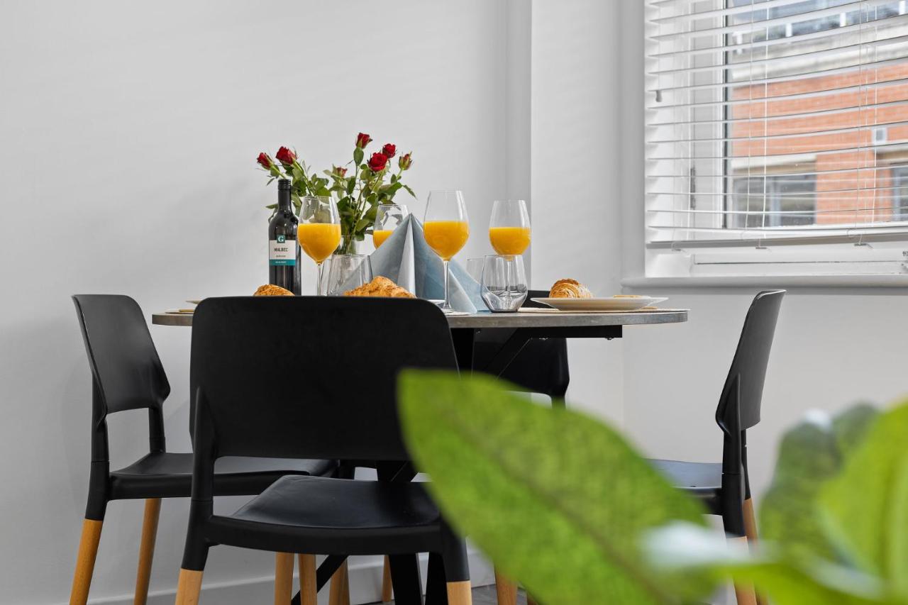 City Centre 2-Bed 2-Bath Free Parking Near Motorpoint Arena - Ferienwohnung Nottingham