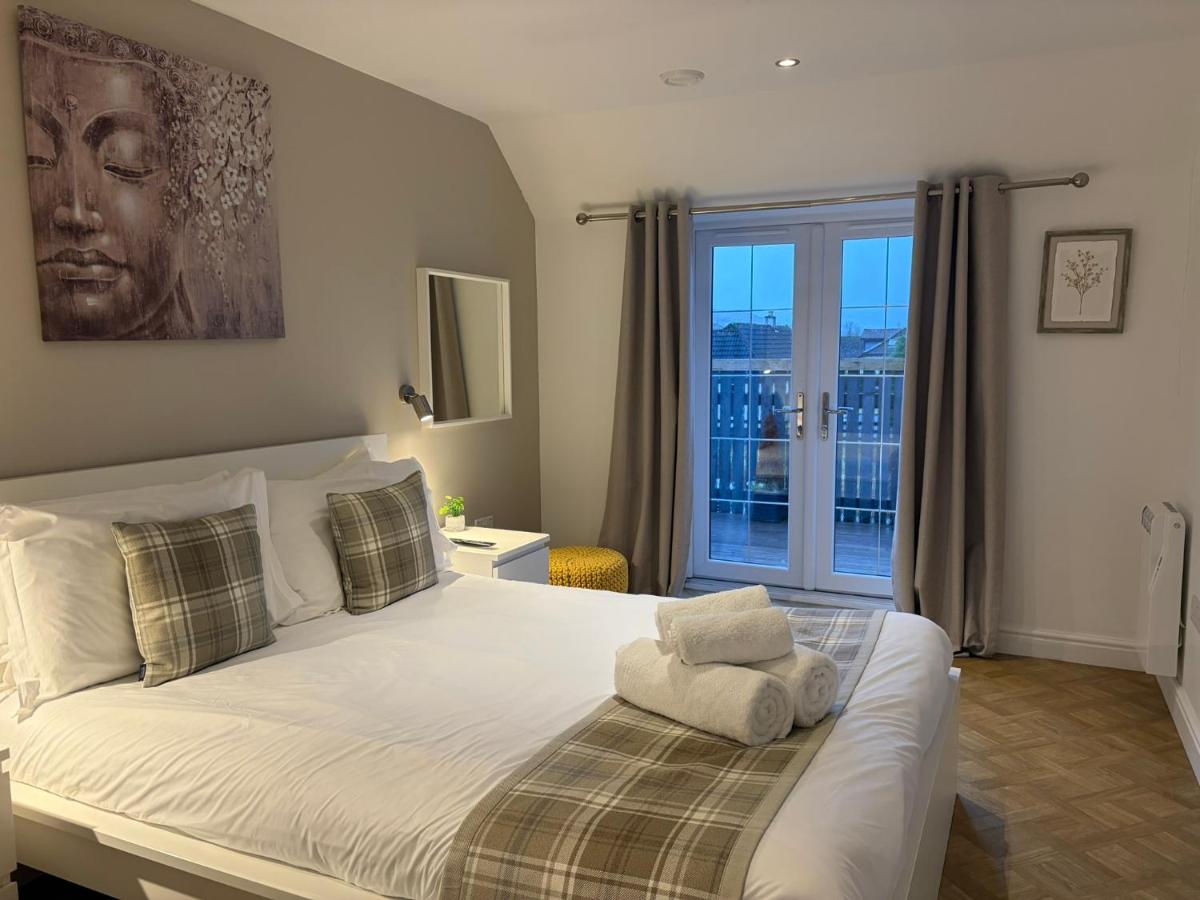 Two-Bedroom Apartment with Balcony