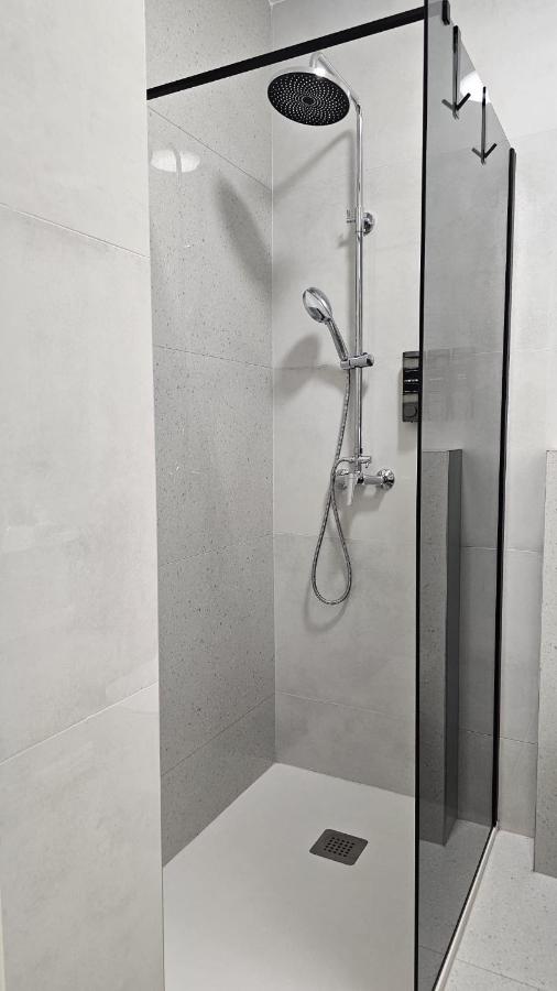 Luxury Opus Osijek - Self Check in, Free Private Parking - Chambres d'hôtes Osijek