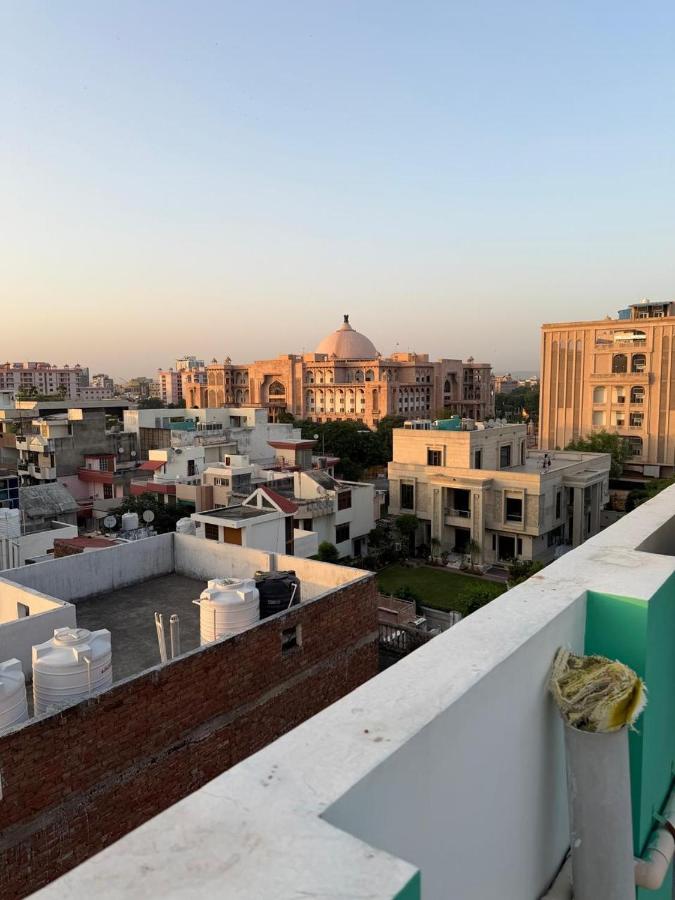 The Collectors Loft-A Luxury Private Suit Near Jaipur City Center - Two-Bedroom Apartment - Chambres d'hôtes Jaipur