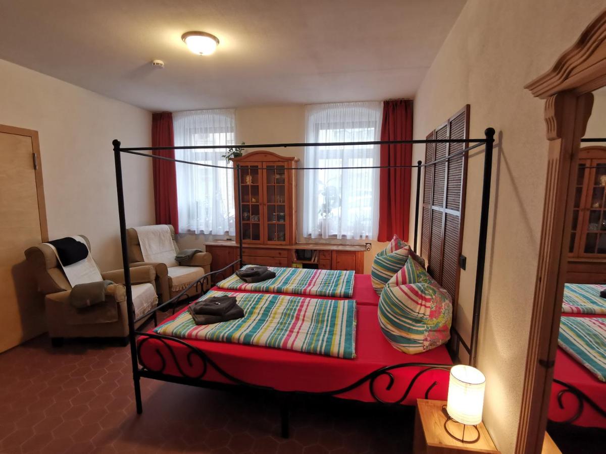 Vielstubenhaus - Ferienwohnung August - Ferienwohnung Pirna
