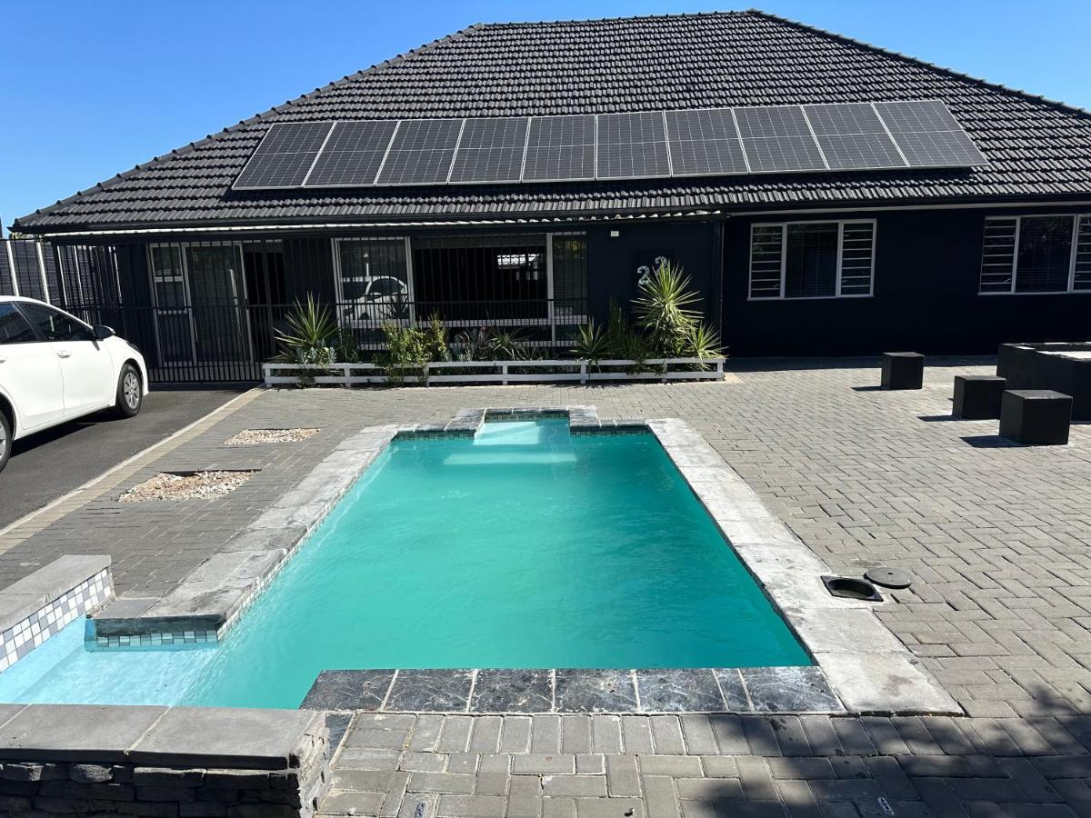 Bell rose oaks guest house - Ferienwohnung Blomtuin