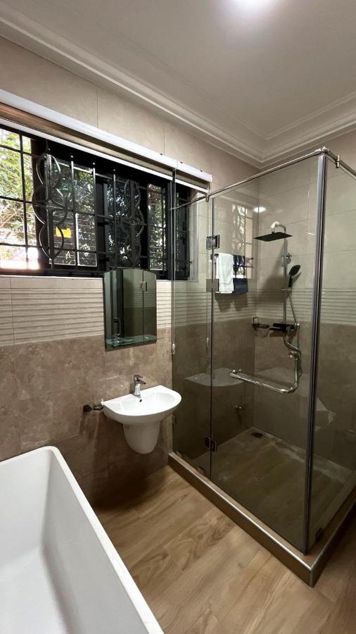 Bigsign Executive Suit - B&B Sakumona