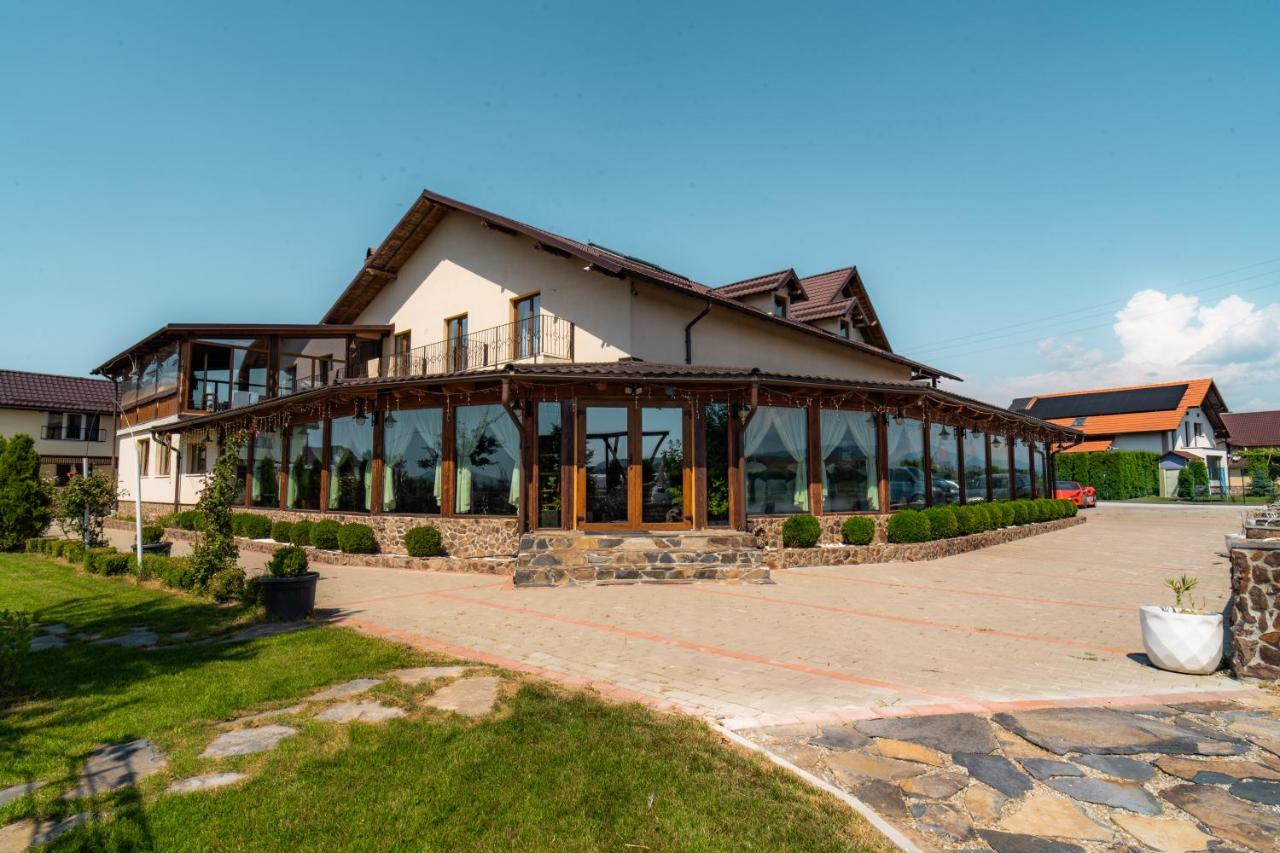 Hanul Mariei - B&B Livezile