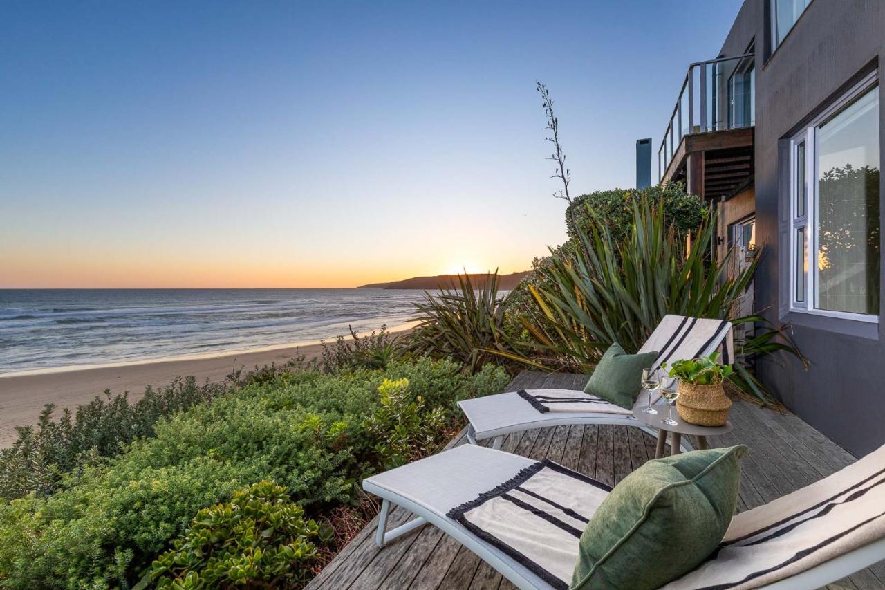 Deluxe Double Room with Side Sea View