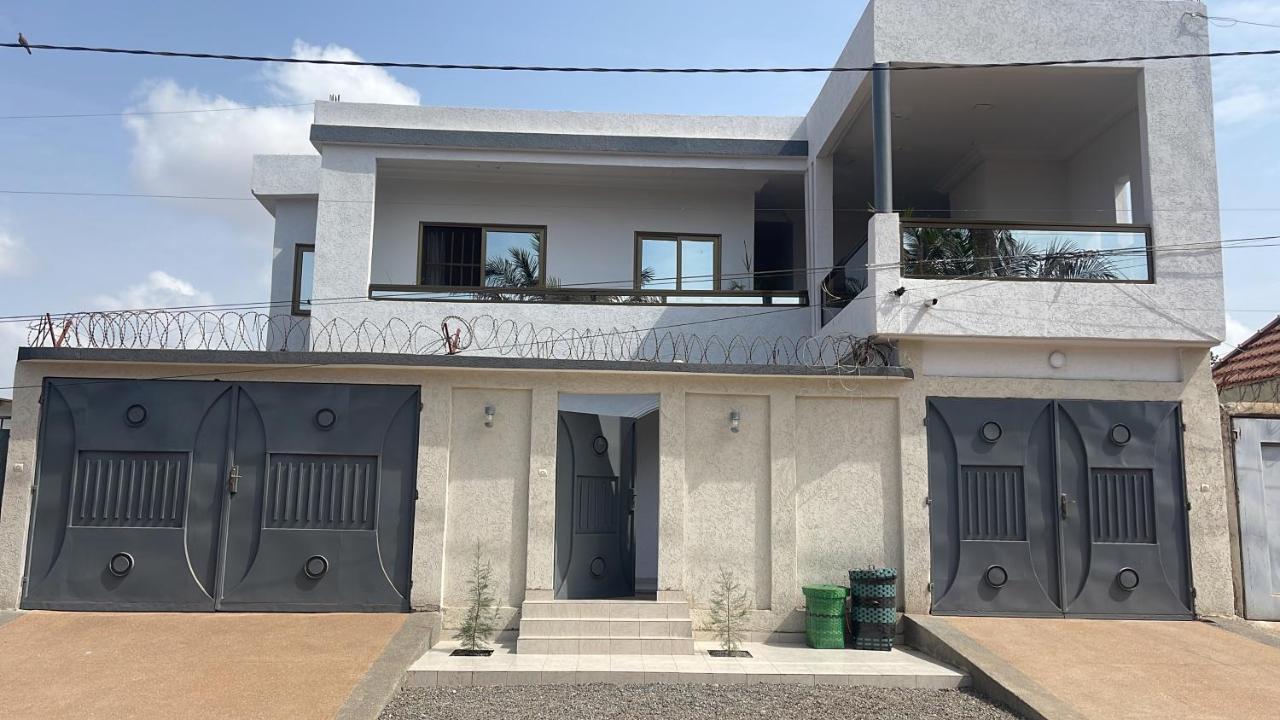 4Zi Apartment 5 Min Flughafen, 10 Min Strand in Lomé - B&B Lomé