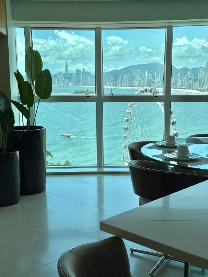 Apartamento com vista impressionante da orla de Balneário Camboriú - B&B Balneário Camboriú