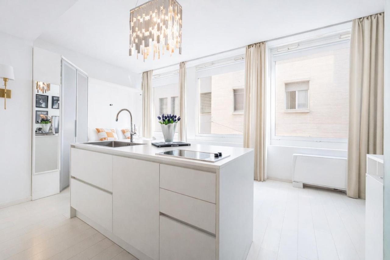 The Boutique Houses - Galleria Suite with Private Parking - B&B Milán