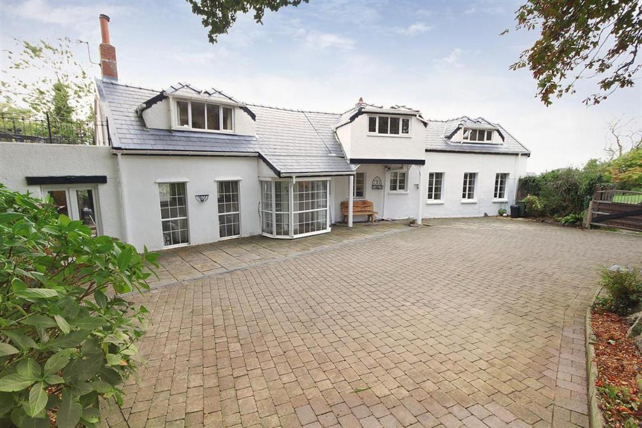 4 Bed in Penmaen oc-hh86 - B&B Nicholaston